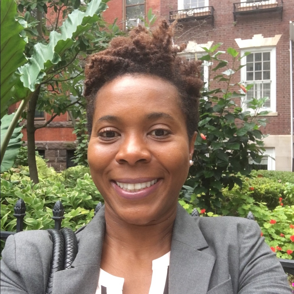 Meet your Posher, Nefertitti